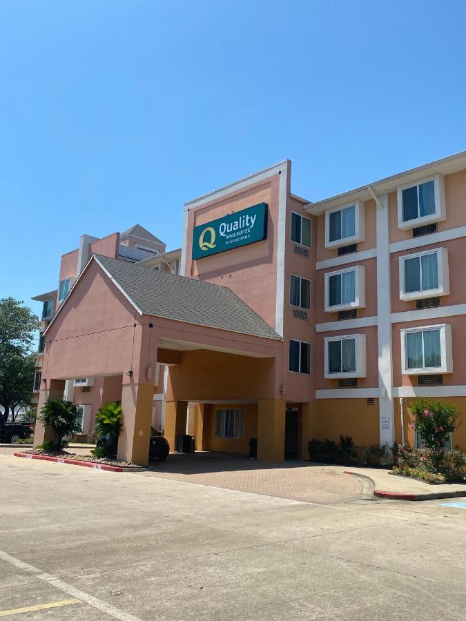 Quality Inn & Suites West Chase Houston Exterior photo