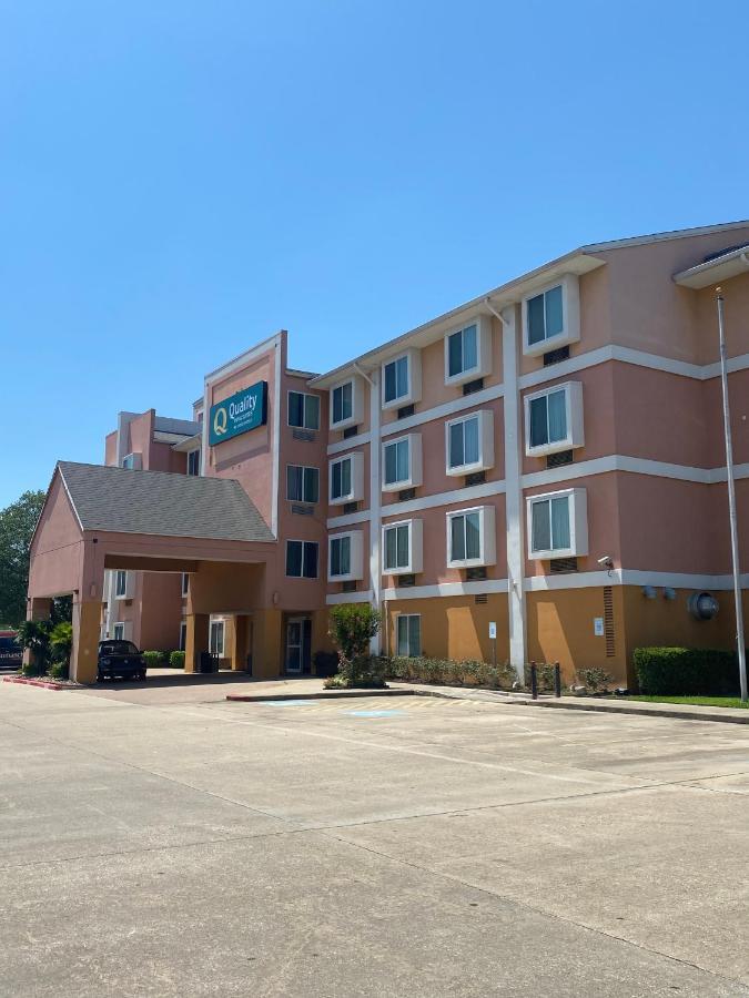 Quality Inn & Suites West Chase Houston Exterior photo